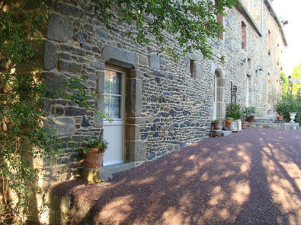 Bed and Breakfast Les Sources Poilley  Экстерьер фото