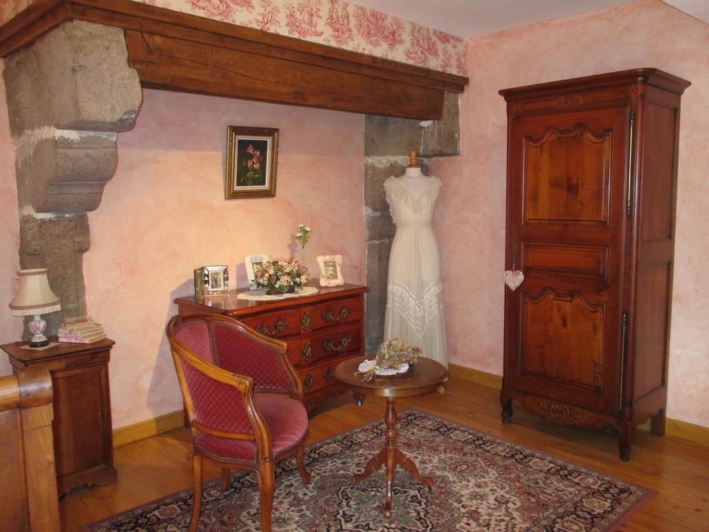 Bed and Breakfast Les Sources Poilley  Экстерьер фото